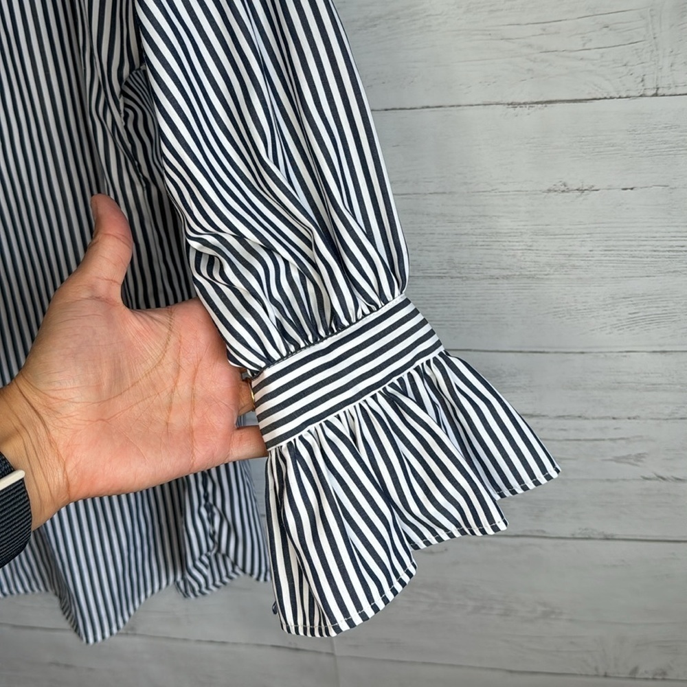 Krontrol Stripped Half Sleeve Embellished Blouse | SIZE M - Picture 4 of 8